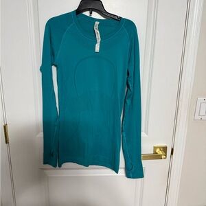 lululemon athletica Turquoise Long Sleeve Top
